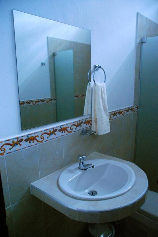 Hotel Del Parque سانتا مارتا الغرفة الصورة